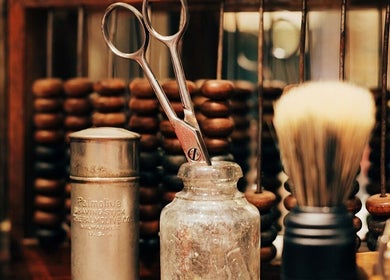 Classic grooming tools at Moorgate, Ted's Grooming Room, London, England, GB. Timeless elegance in barber shop decor.