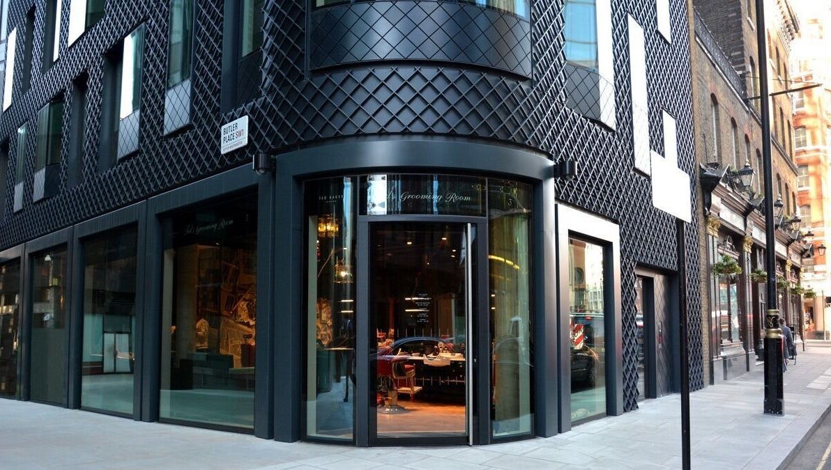 Elegant facade of Ted's Grooming Room at St. James's Park - Butler Place, London, England, GB.