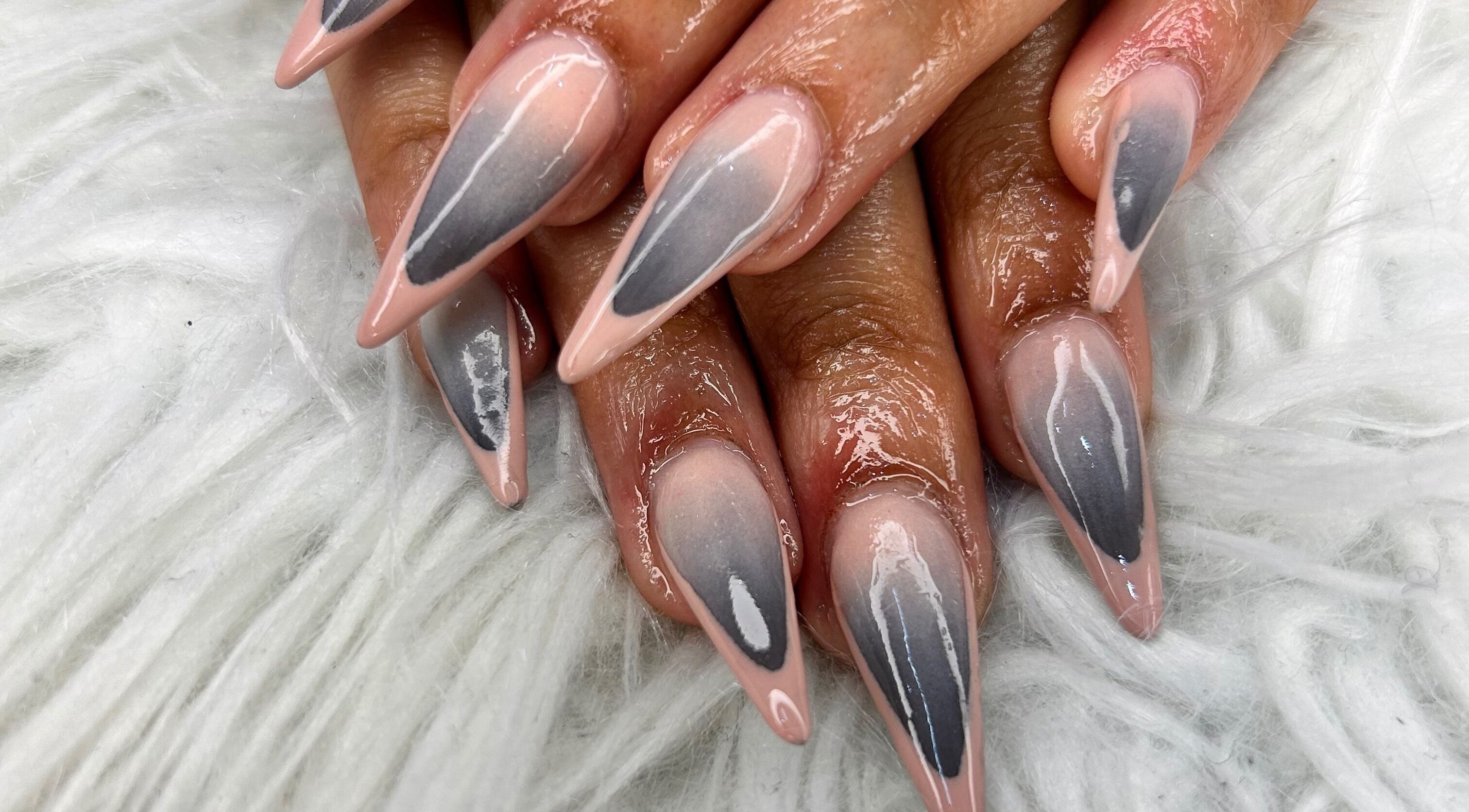 Elegant ombre nails at FOCHVILLE, Fochville, Gauteng, ZA - a showcase of expert nail artistry.