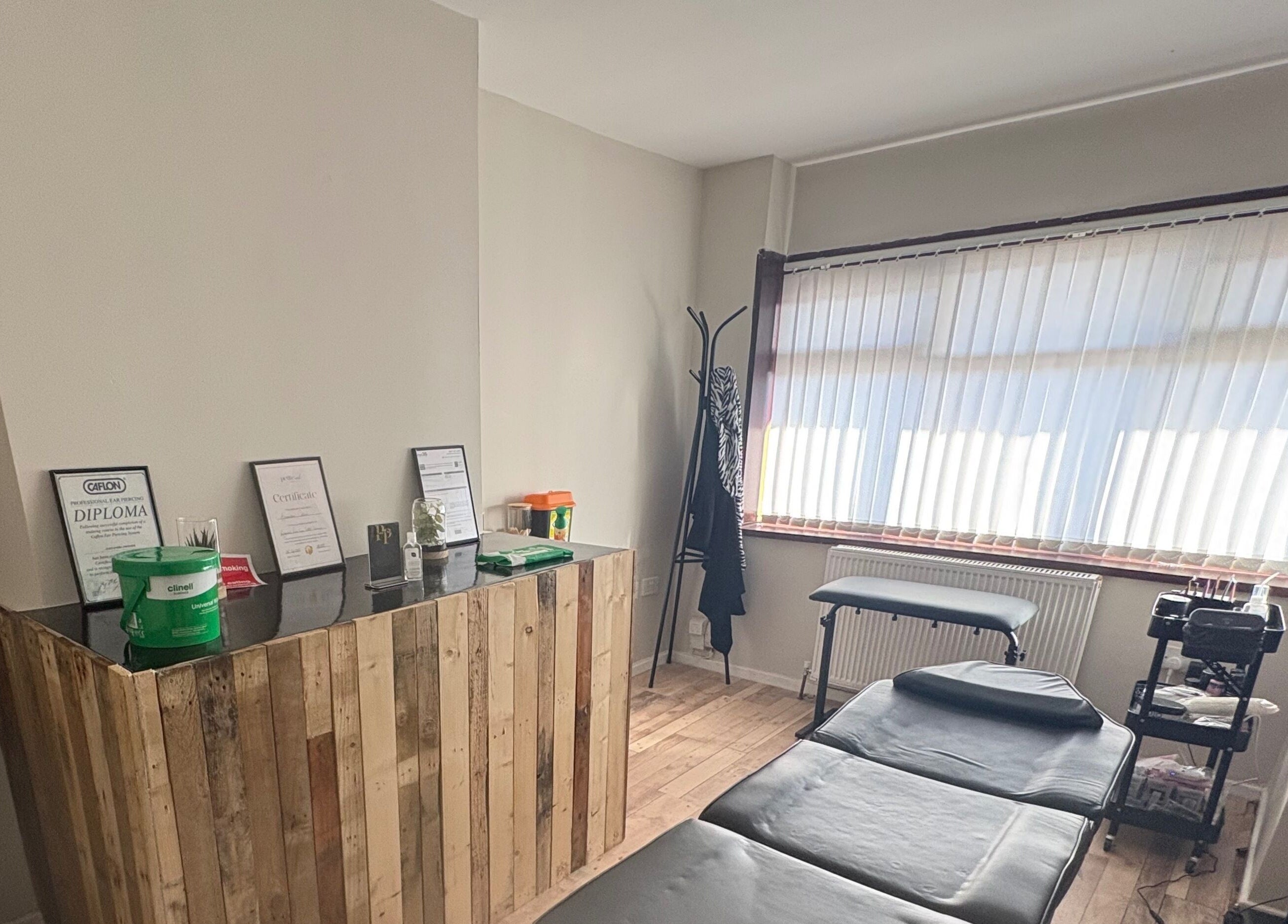 Pretty&Pain's modern treatment room with natural light in Willenhall, England, GB.