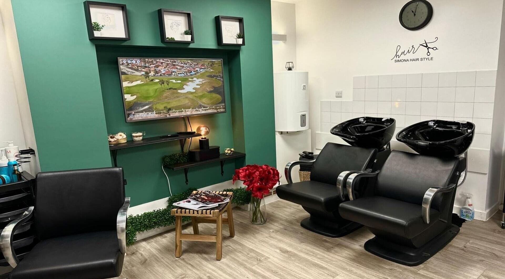 Modern salon wash stations at Glam Queen by Bilqis in London, England, GB offer luxury and comfort to clients.