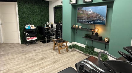 Chic interior of Glam Queen by Bilqis, London, England, GB with modern decor and styling chairs.