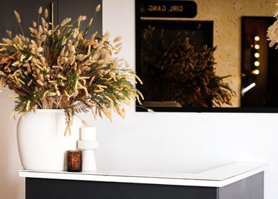 Elegant reception with a vase at Nails by Stacey, Newcastle-under-Lyme, England, GB.