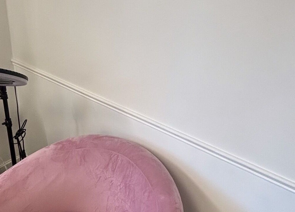 Chic pink chair at Thy Professional | Thybeautybar Dundas, Hamilton, Ontario, CA. Ideal for beauty and wellness.