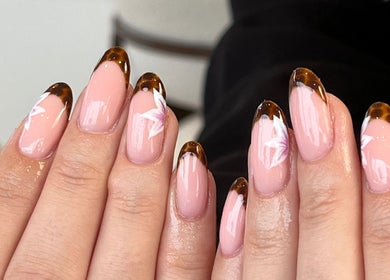 Stylish manicure with floral patterns at Katejnails, Whitefield, England, GB. Perfect blend of elegance and style.