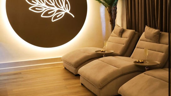Breeze Luxury Spa