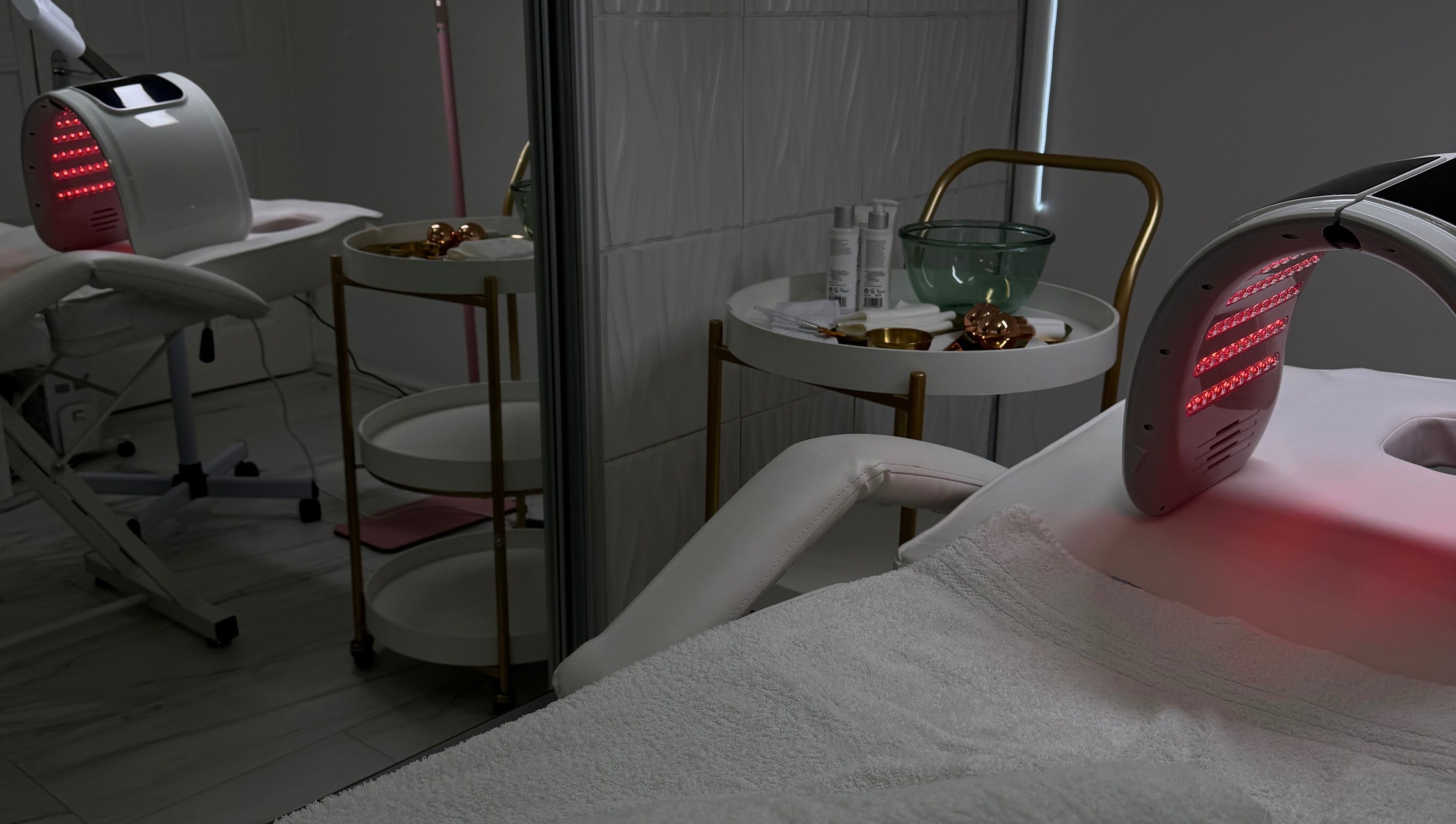 LED therapy setup at The Angel Aesthetics in Birmingham, England, GB, showcasing a modern treatment room.