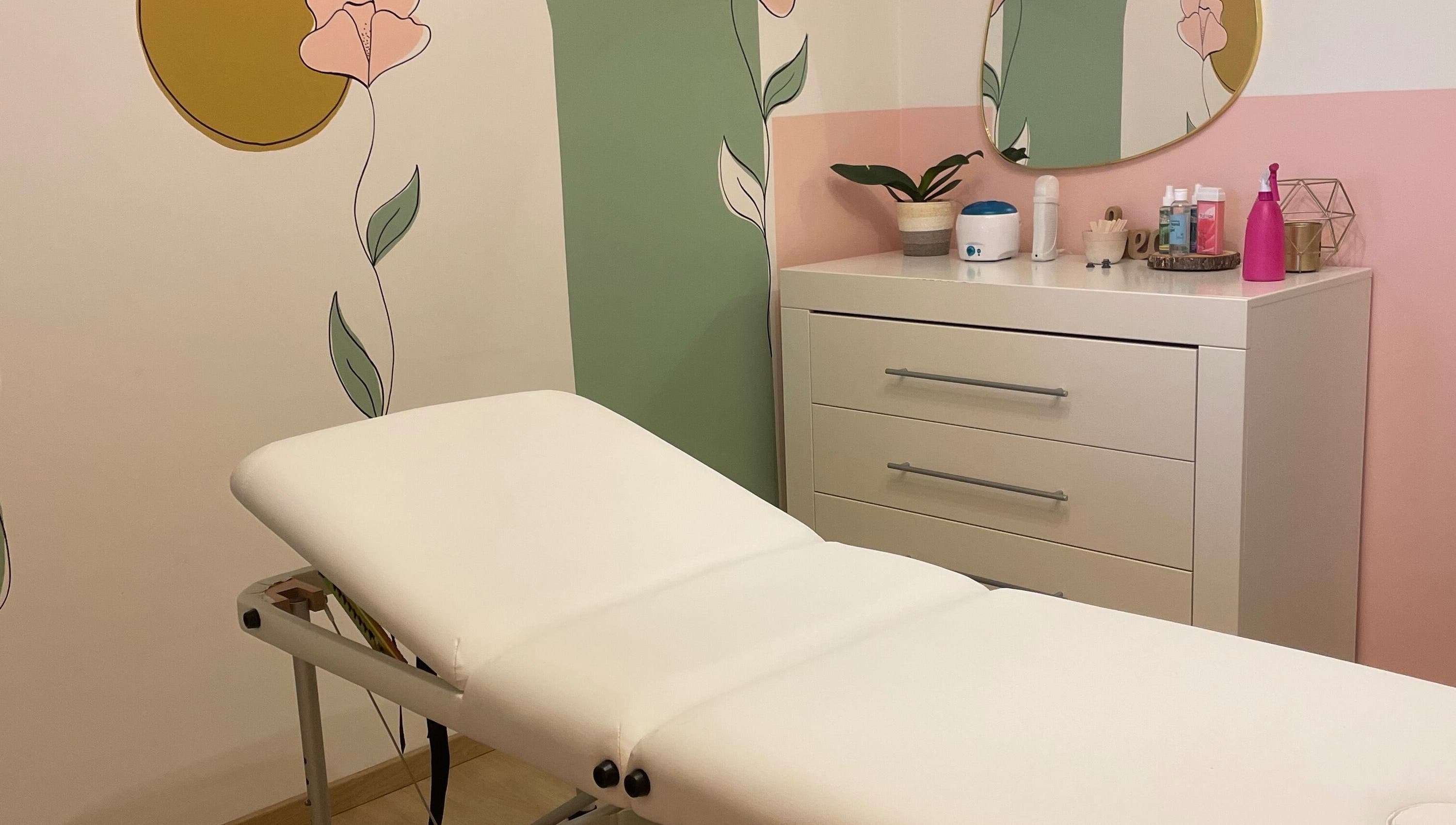 Luxe behandelkamer bij BrazSkin - Beauty Studio, Pelt, Vlaanderen, BE met modern interieur.