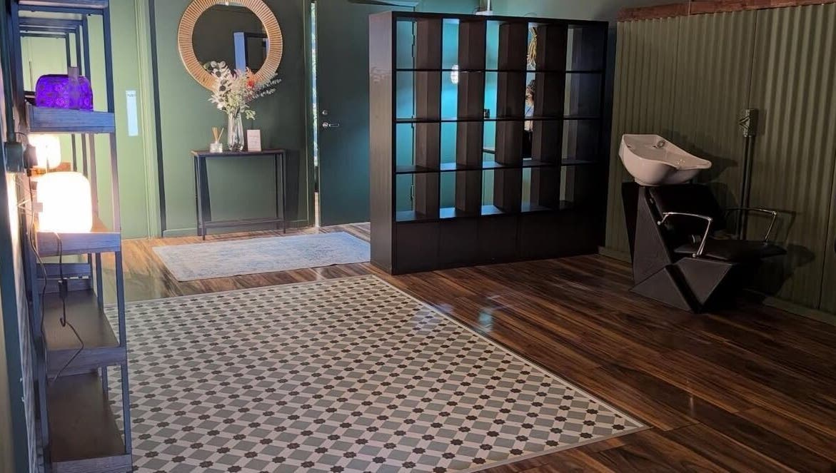 Modern interior at Lisa at Hubxx Salon in Dunmurry, Northern Ireland with chic decor and elegant flooring.