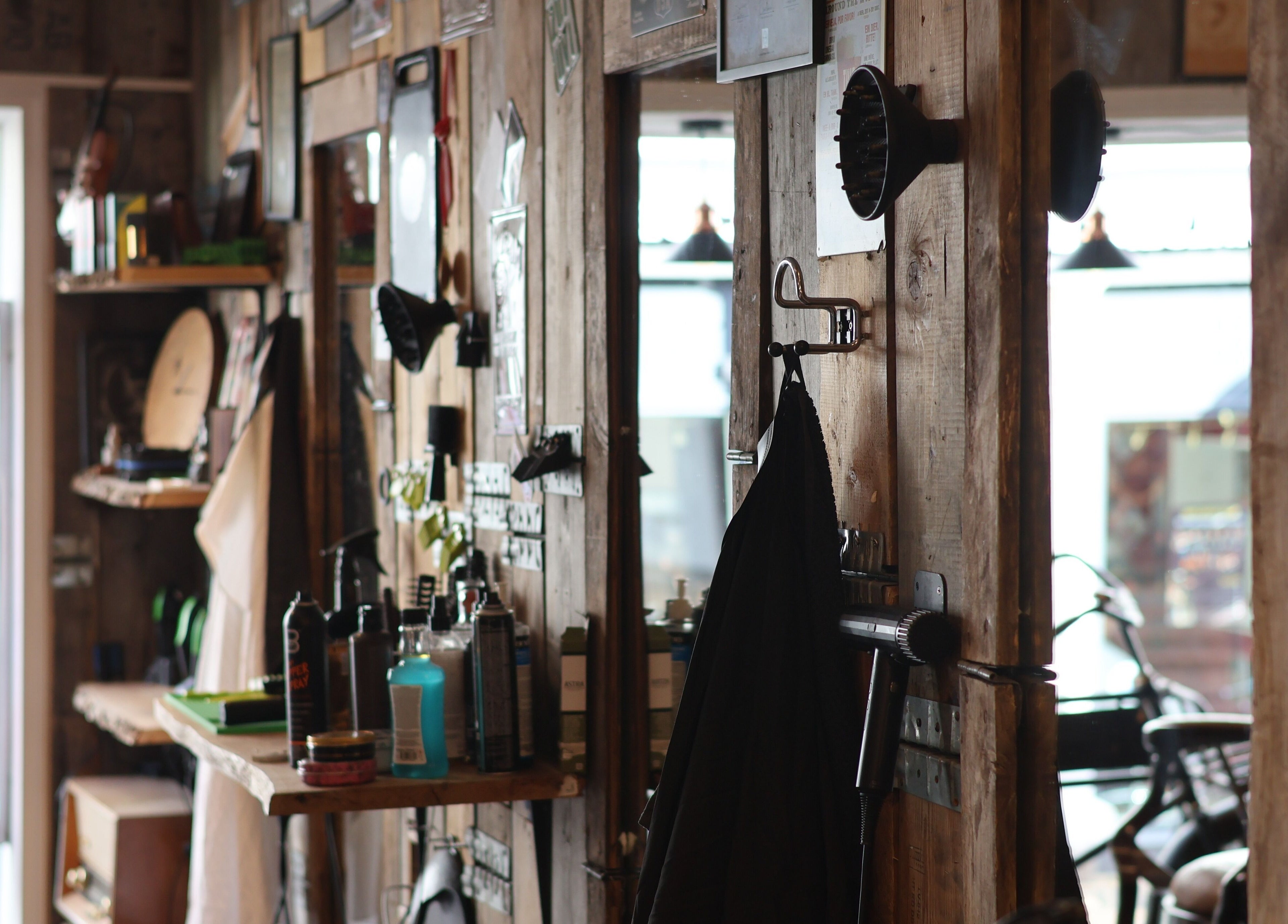 Vintage decor and grooming tools at Carlens Barbershop (Odense • Søndergade), Odense, DK.