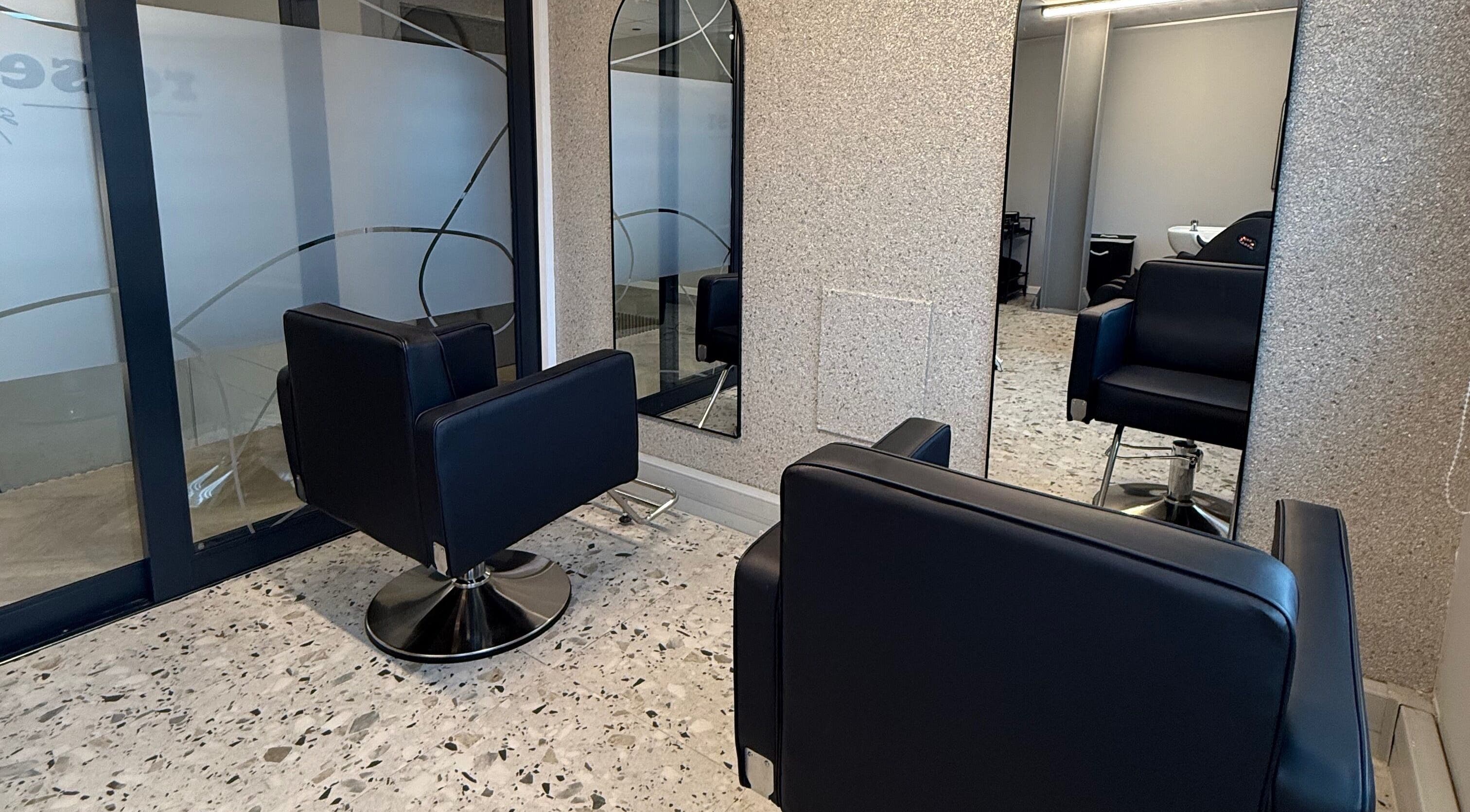 Modern salon chairs and mirrors at re.set studio, Mount Edgecombe, Kwazulu-natal, ZA offering luxury styling.