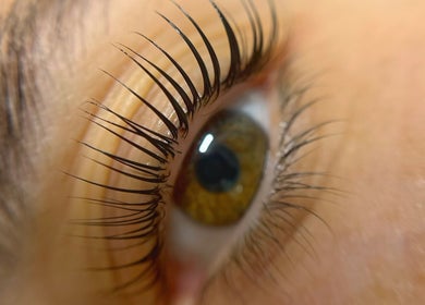 Olho com pestanas destacadas no Cg Beauty Designer, Lisboa, Lisboa, PT, realçando a beleza natural.