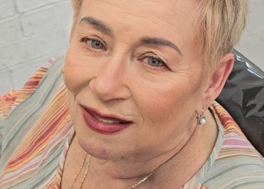 Клиентка с современной стрижкой в Tatyana Beauty, Бат-Ям, Центр, IL.