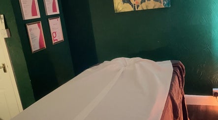 Calm massage room at Ann’s Thai Massage, March, England, GB, featuring a cozy treatment bed.