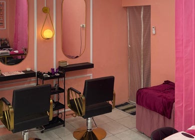 Interior Sea Beauty Salon And Studio dengan dekorasi elegan di Daerah Khusus Ibukota Jakarta, ID.