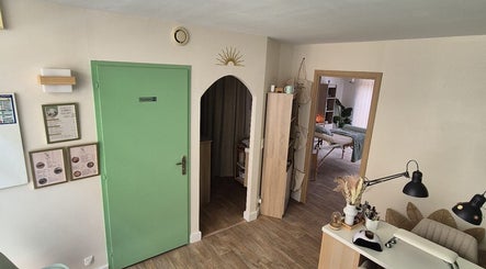 Intérieur chaleureux du Le Refuge de Charlie à Saint-saturnin-lès-avignon, Provence-alpes-côte D'azur, FR.