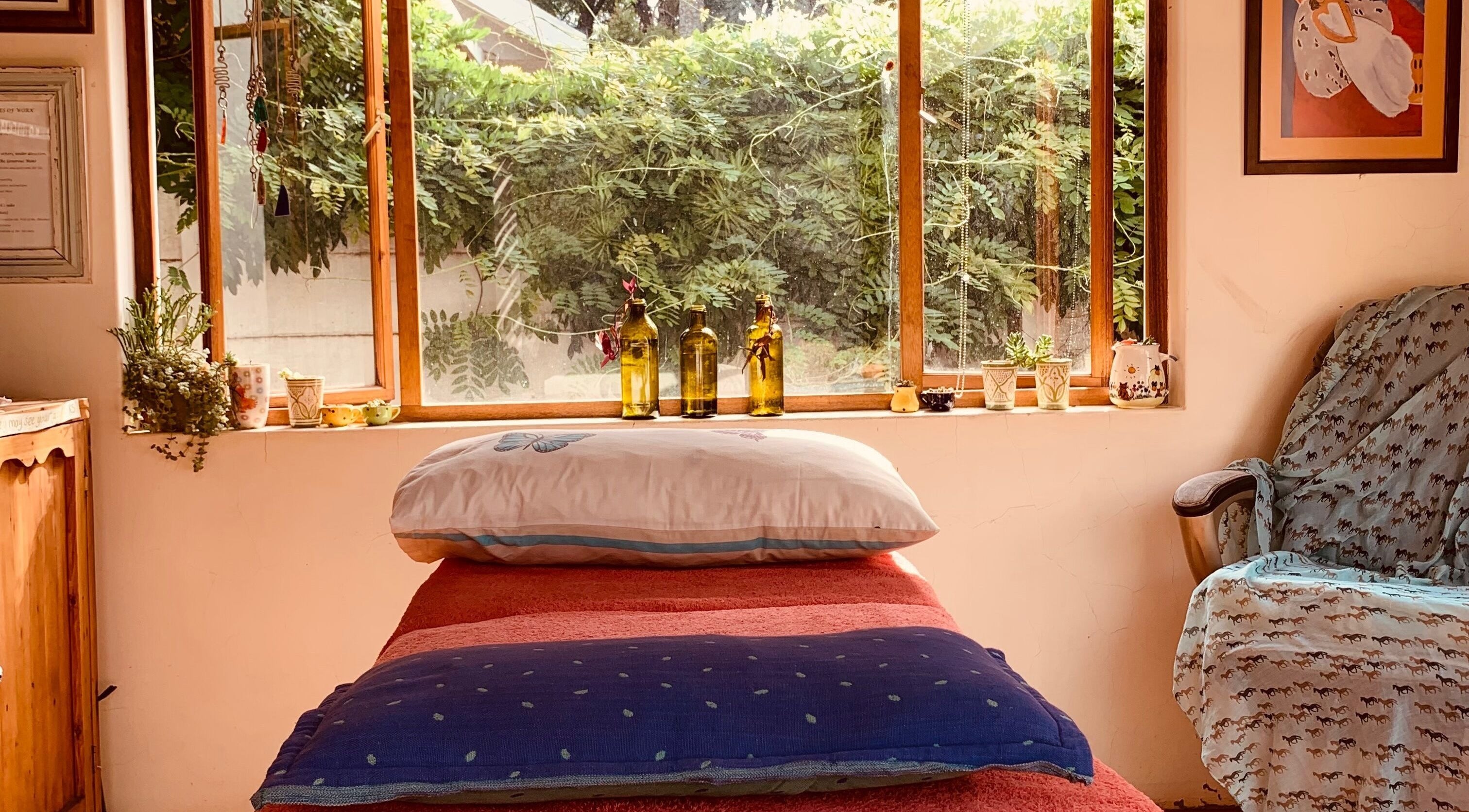 Cozy therapy room at Rosalind Road Therapy Centre, Pretoria, Gauteng, ZA with lush garden view.