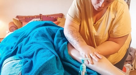 Séance de massage relaxant à Chlo'Evasion, Saint-germain-des-prés, Centre-val De Loire, FR.