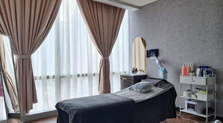Tranquil treatment room at Lindo Clinic in Kuala Lumpur, Wilayah Persekutuan Kuala Lumpur, MY.