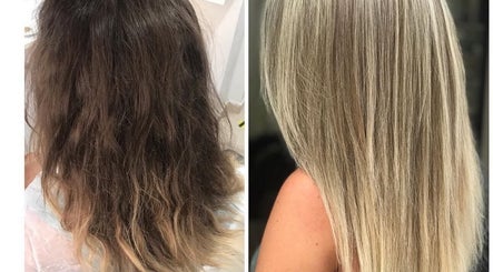 Before and after hair transformation at Glamourhair, London, England, GB showing wavy to straight blonde hair.