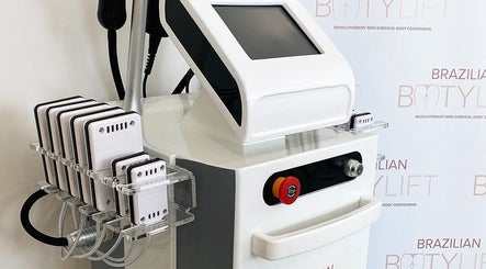 Advanced body contouring machine at Beyond Contour, Yeadon, England, GB for non-surgical beauty treatments.