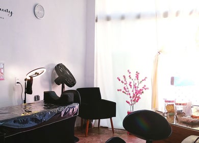 Espaço acolhedor do Maiza Beauty - São Caetano do Sul, São Paulo, BR, com decoração elegante e ambiente relaxante.