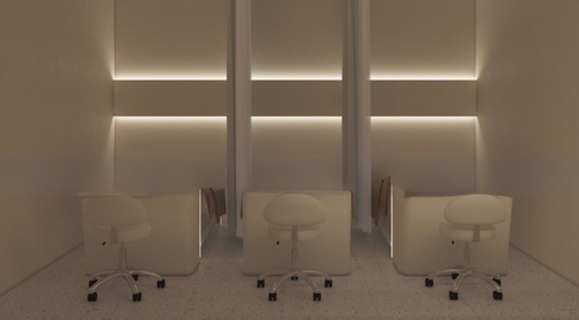 Góc thư giãn tại Talia Beauty Spa, Hồ Chí Minh, với ánh sáng dịu nhẹ và ghế hiện đại.