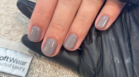 Elegant grey manicure by Lisa Marie at The Mani Muse Nails, Brentwood, England, GB.