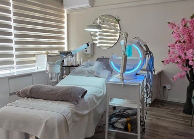 Αισθητικά εξοπλισμένο δωμάτιο στο Mandarinlaser_aesthetics, Λεμεσός, Λεμεσός, CY με σύγχρονα εργαλεία και διακόσμηση.