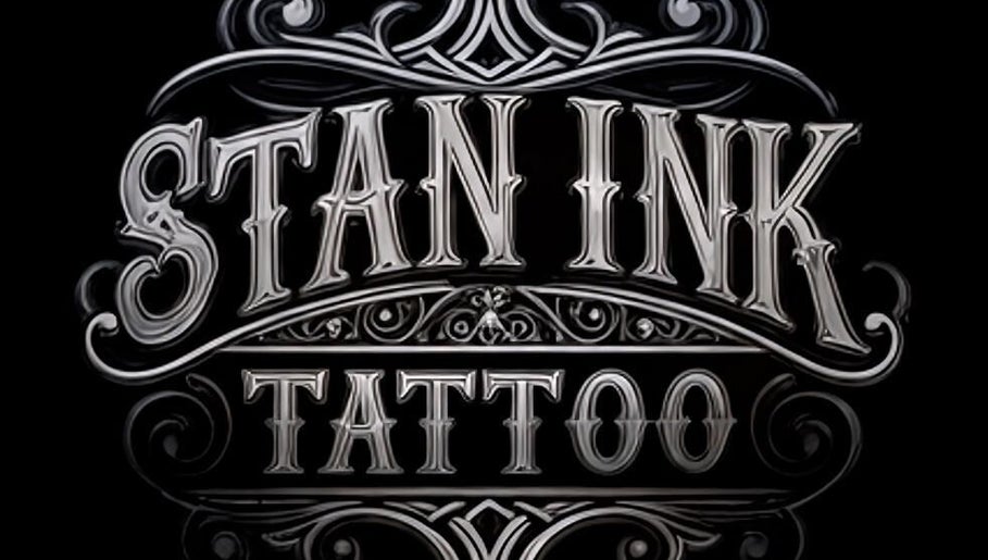 Logo artistico Stan Ink Tattoo a Lissone, Lombardia, IT con design ornamentale.