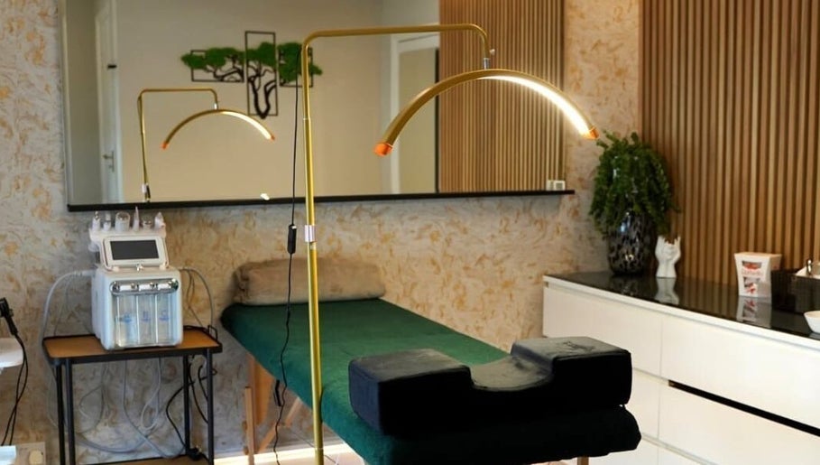 Luxurious treatment area at MC BeautyHouse in Kilcullen, County Kildare, IE, featuring advanced beauty equipment.