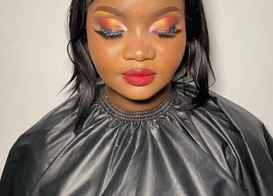 Vibrant eye makeup at Diyasi’s Beauty, Pretoria, Gauteng, ZA. Elegant artistry and precise beauty enhancement.