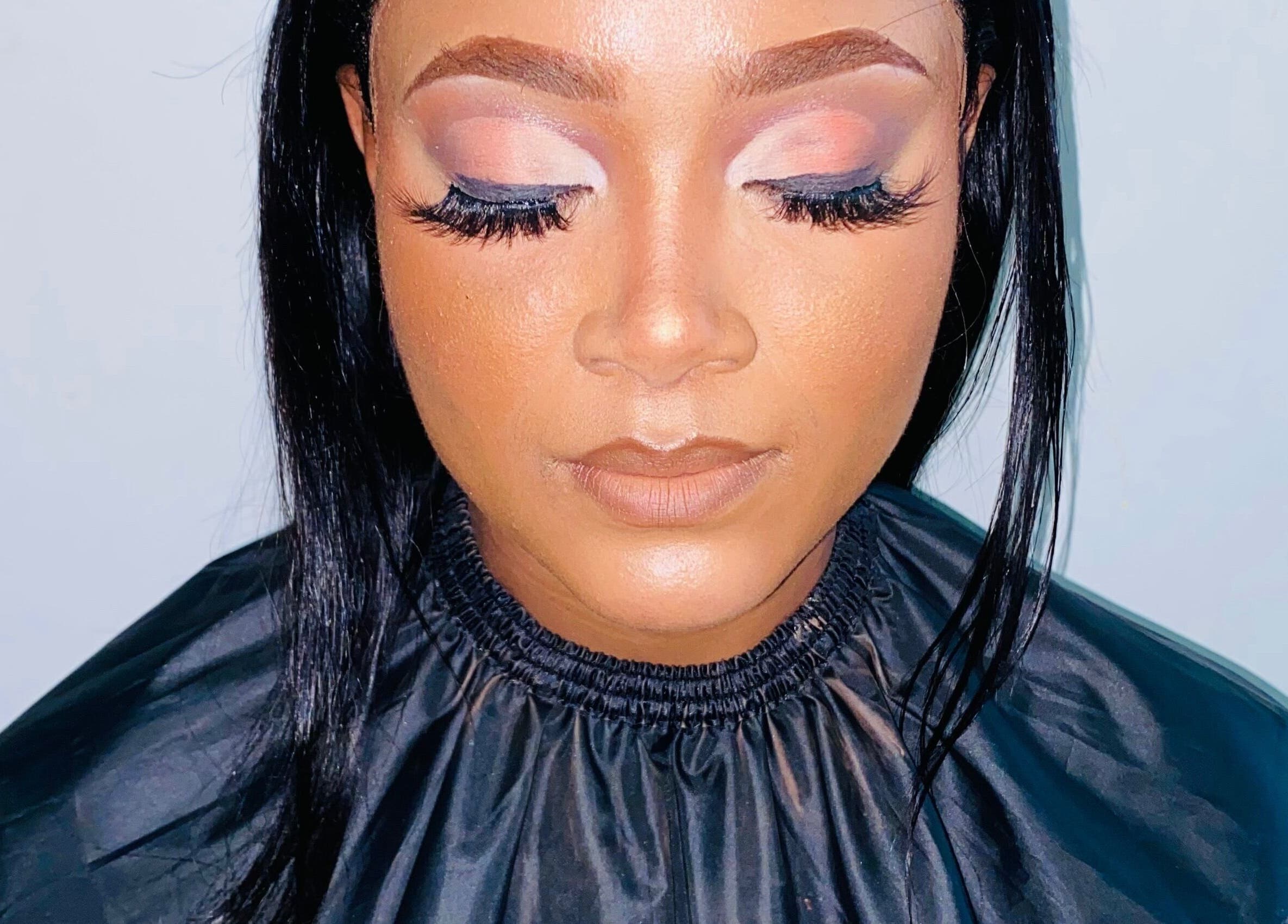 Exquisite makeup artistry at Diyasi’s beauty, Pretoria, Gauteng, ZA enhances natural beauty with flawless detail.