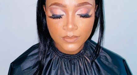 Exquisite makeup artistry at Diyasi’s beauty, Pretoria, Gauteng, ZA enhances natural beauty with flawless detail.