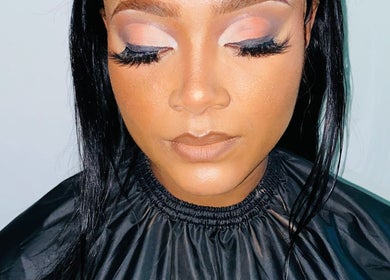 Beautiful makeup at Diyasi’s Beauty, Pretoria, Gauteng, ZA. Elegant eye makeup and flawless skin.