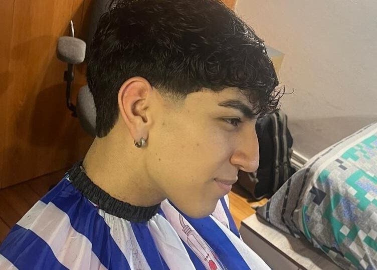 Perfil de hombre con corte moderno en Barber FP, Buenos Aires, Ciudad Autónoma De Buenos Aires, AR.