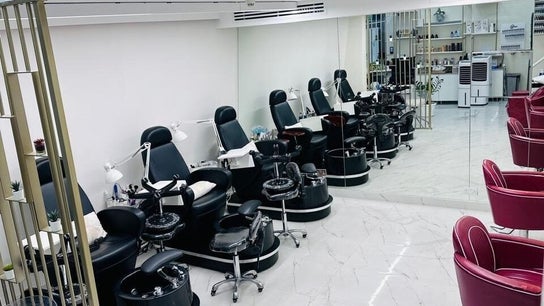 Rolling Nails Dmcc