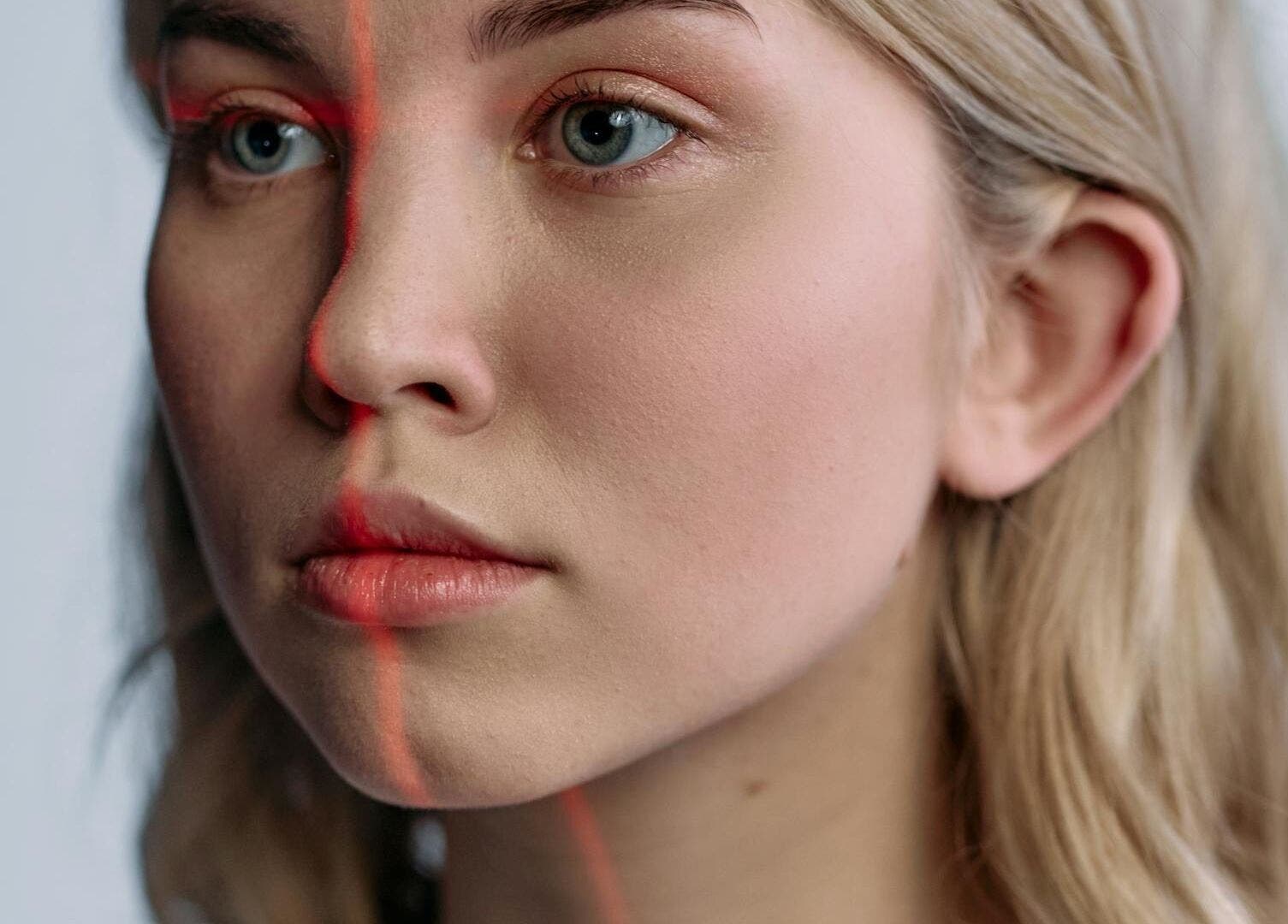 Visage détaillé en lumière à KOREANSKIN, Casablanca, Casablanca-settat, MA.