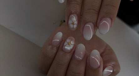 Beautiful floral nail design at Nova nails & lashes, Zürich, Zürich, CH.