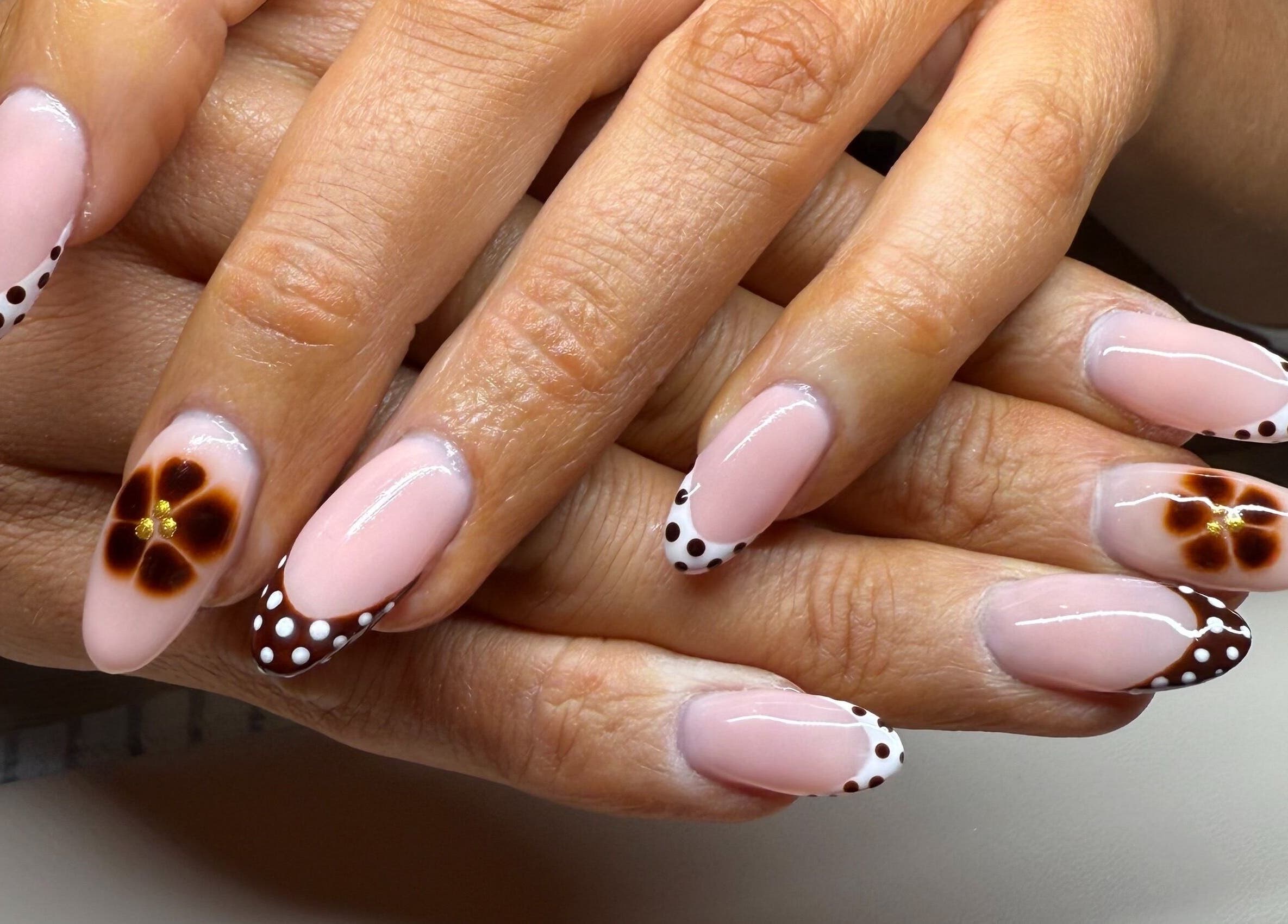 Stylish floral nail art at Gels By Bethan in Marske-by-the-sea, England, GB.