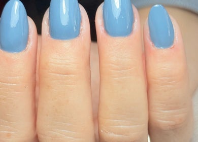Unhas pintadas de azul em Daniela Nails São João Das Lampas, São João Das Lampas, Lisboa, PT.