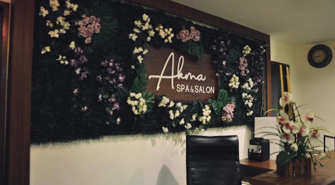 Elegant floral arrangement at Akma Spa, Semenyih, Selangor, MY