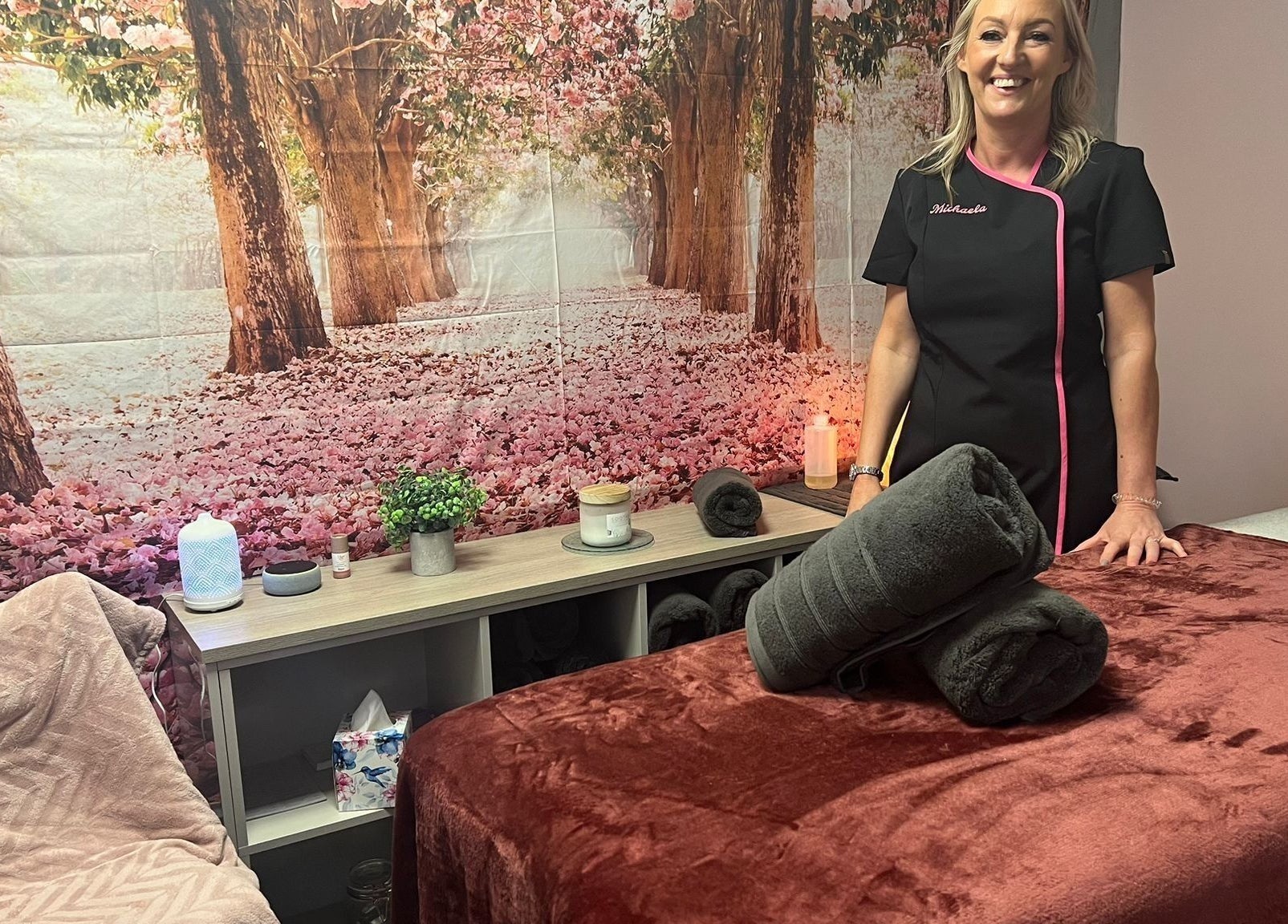 Relaxing massage room at Massage by Michaela J, Normanton, England, GB, featuring natural decor and cozy settings.