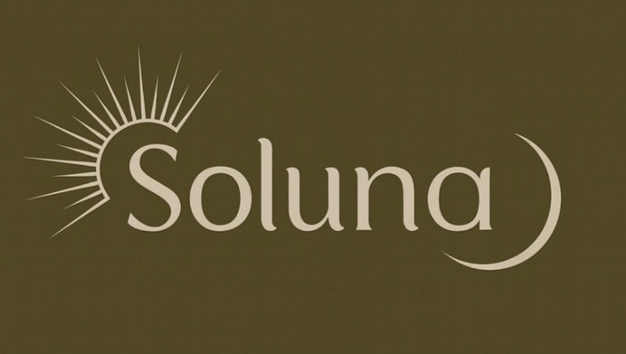 Elegant logo of Soluna, a beauty venue located in Par, England, GB.