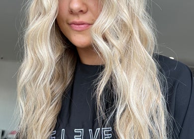 Gorgeous wavy blonde hair styled at Aloha Hair & co, Varsity Lakes, Queensland, AU.