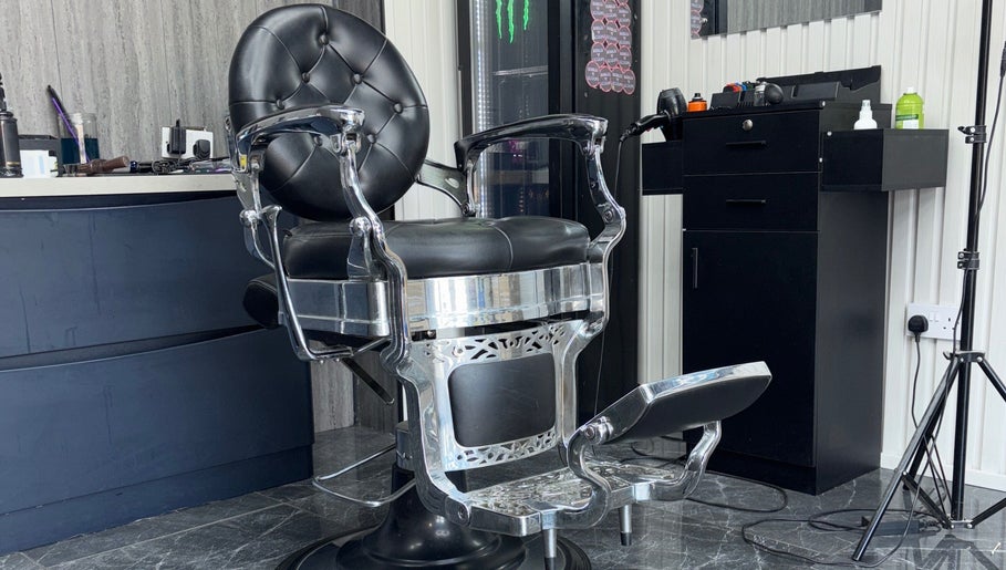 Luxurious barber chair at Ussy’s Barbers, Thornaby, England, GB, showcasing comfort and style.