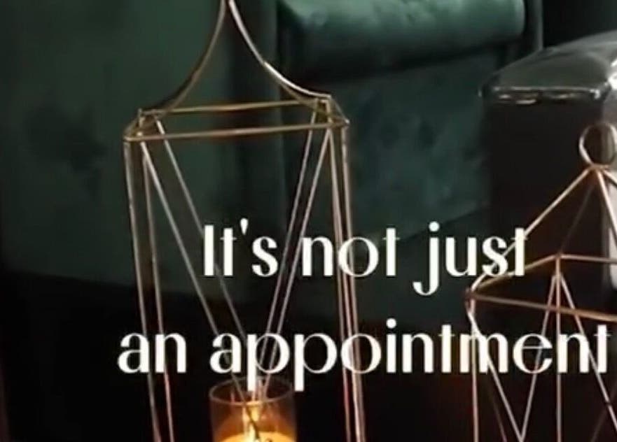 Elegant candlelit decor at Astarté beauty lounge, Byblos, Mount Lebanon Governorate, LB.