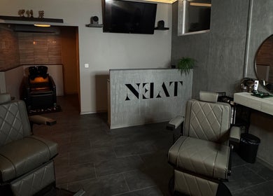 Neat Male Hairstudio modern belső tér Budapest, Magyar, HU cím alatt.