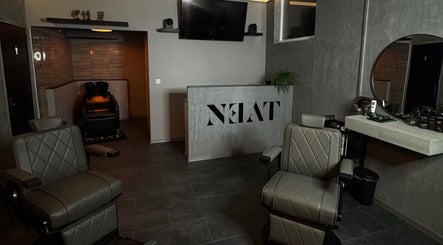 Neat Male Hairstudio modern belső tér Budapest, Magyar, HU cím alatt.