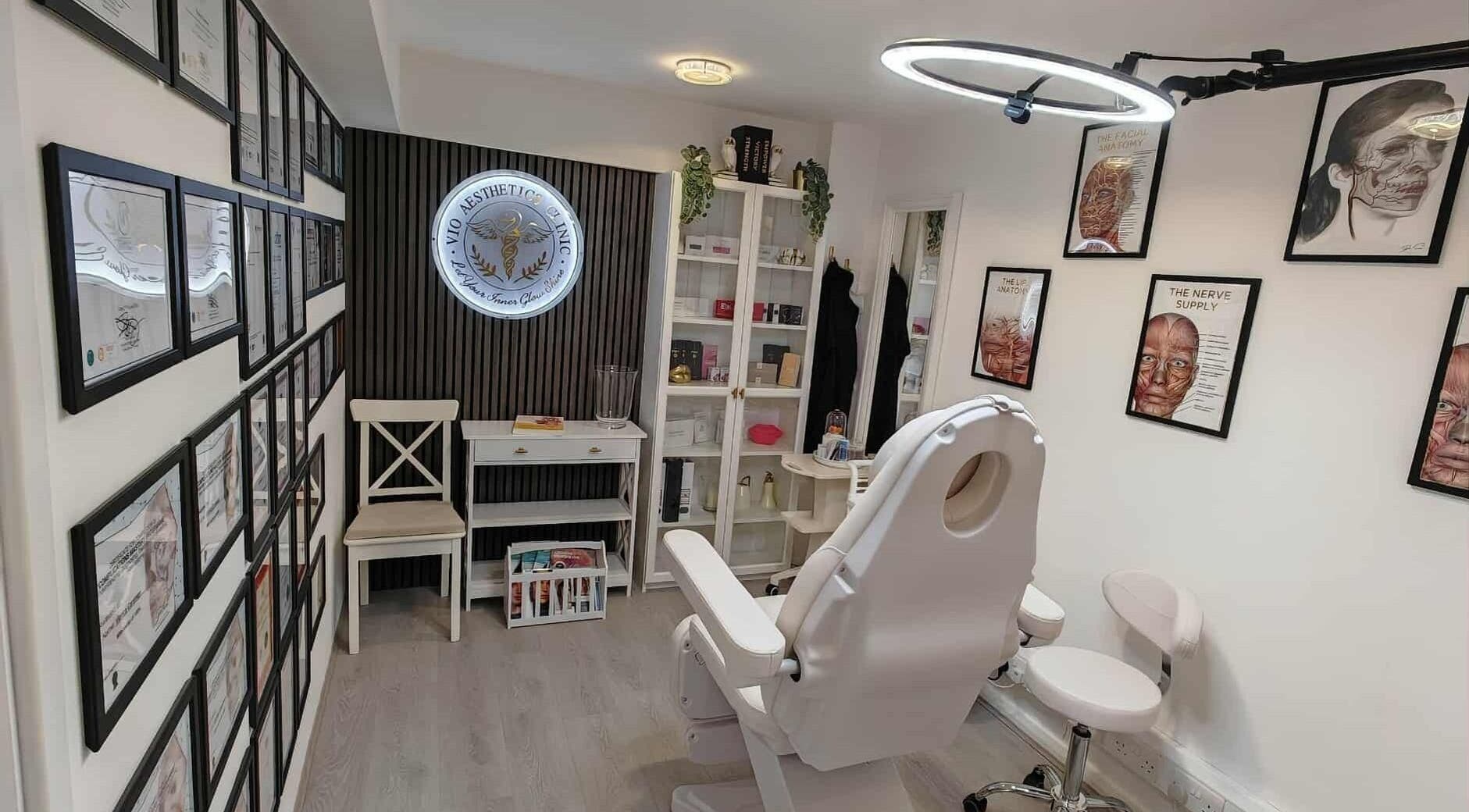 Chic aesthetic room at VIO AESTHETICS CLINIC, Reading, England, GB with stylish decor and professional setup.
